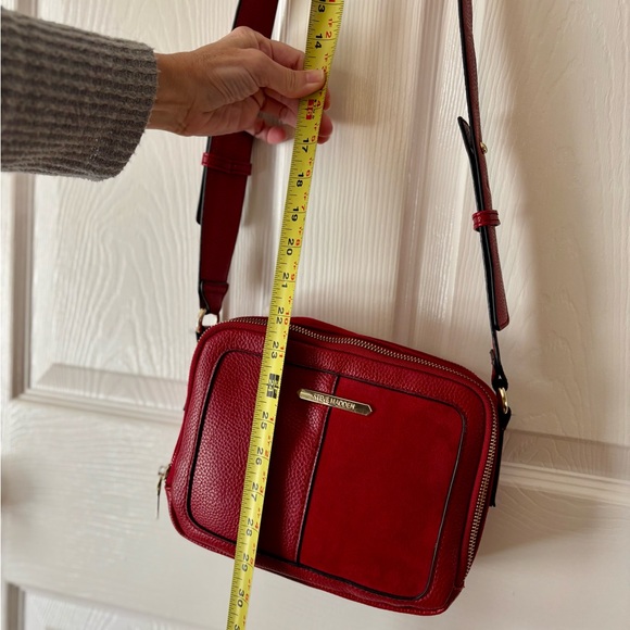 Steve Madden burgundy red crossover long strap purse bag pocket zipper like new - Picture 13 of 15